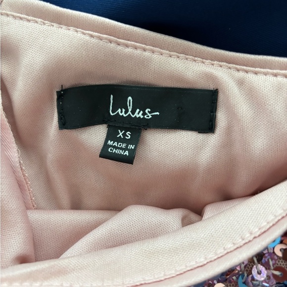 Like New! Lulus Just Tonight Bodycon Dress Womens XS Pink Iridescent Sequin - Picture 8 of 9